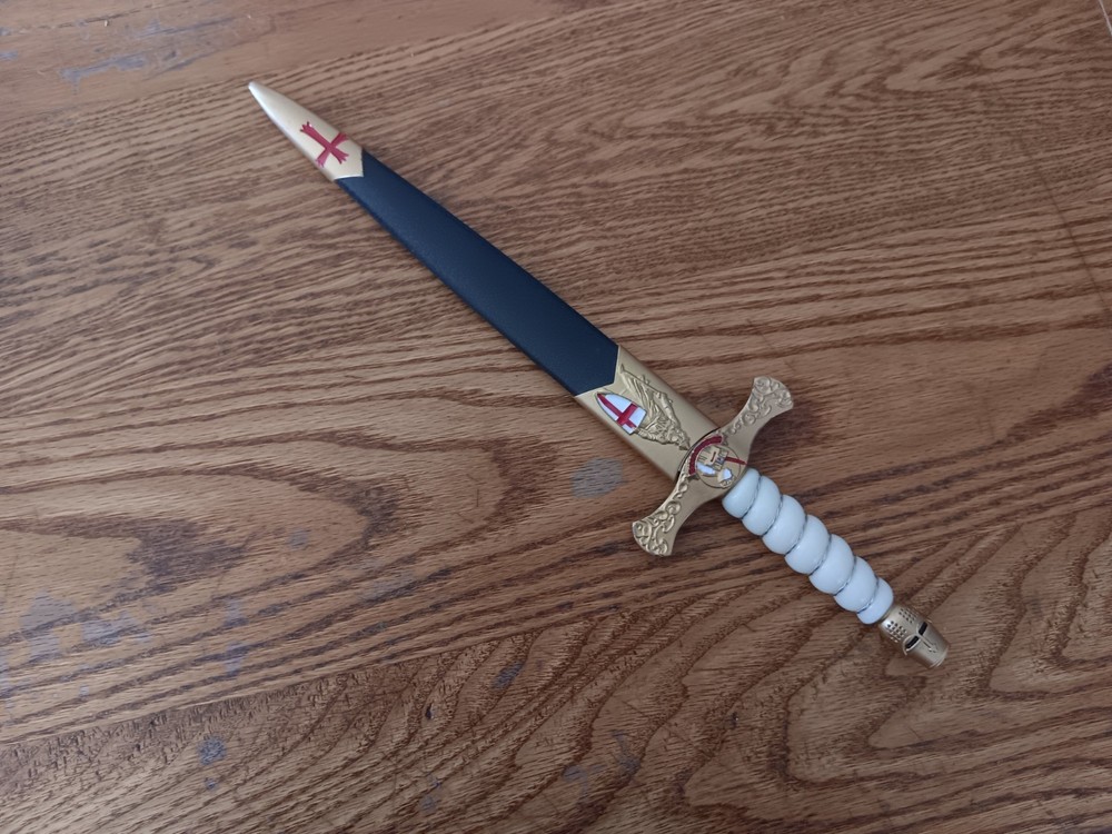 Fake Templar/Crusader Dagger