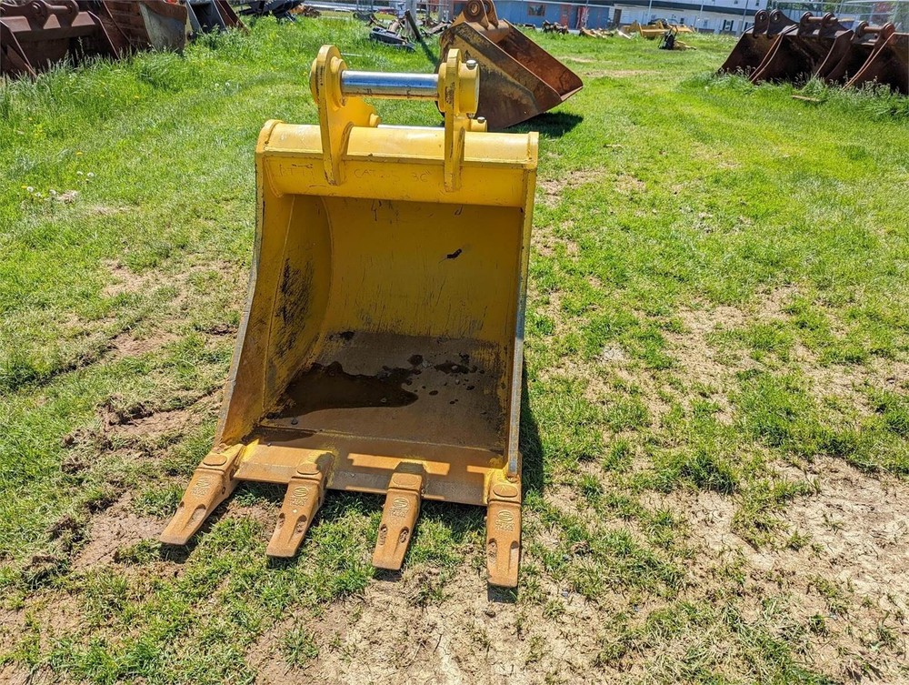 Strickland Bucket