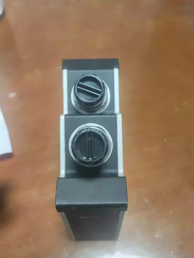 Only 1 Pcs Cognex DS925B 3D Smart Camera/