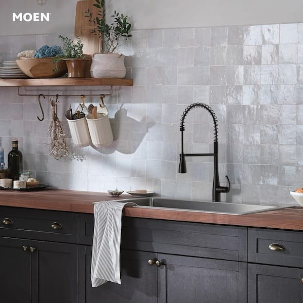 MOEN 87814BL Pre-Rinse Spring Pulldown Sprayer Kitchen Faucet Matte Black