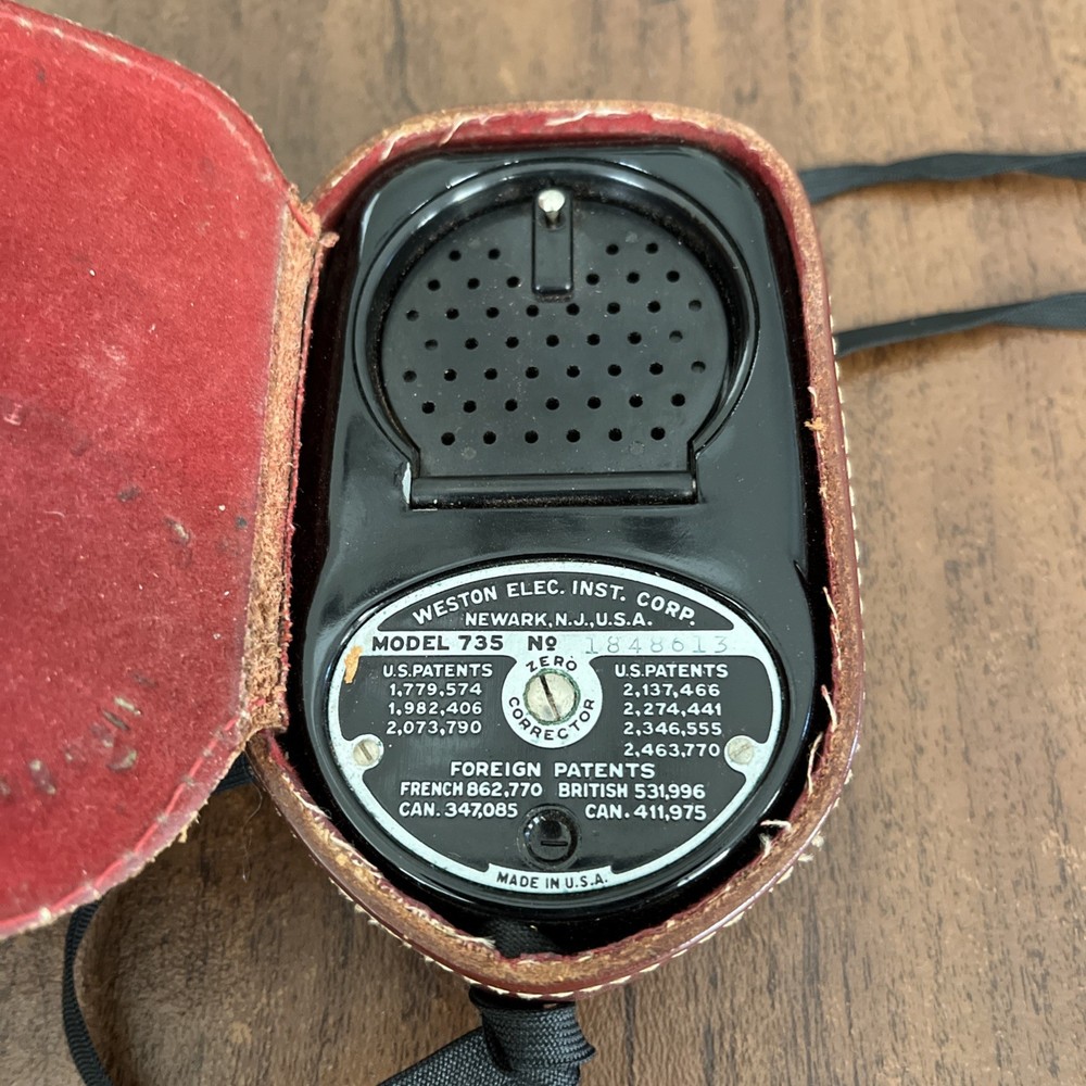 Weston Master II Universal Exposure Meter Model 735 With Case