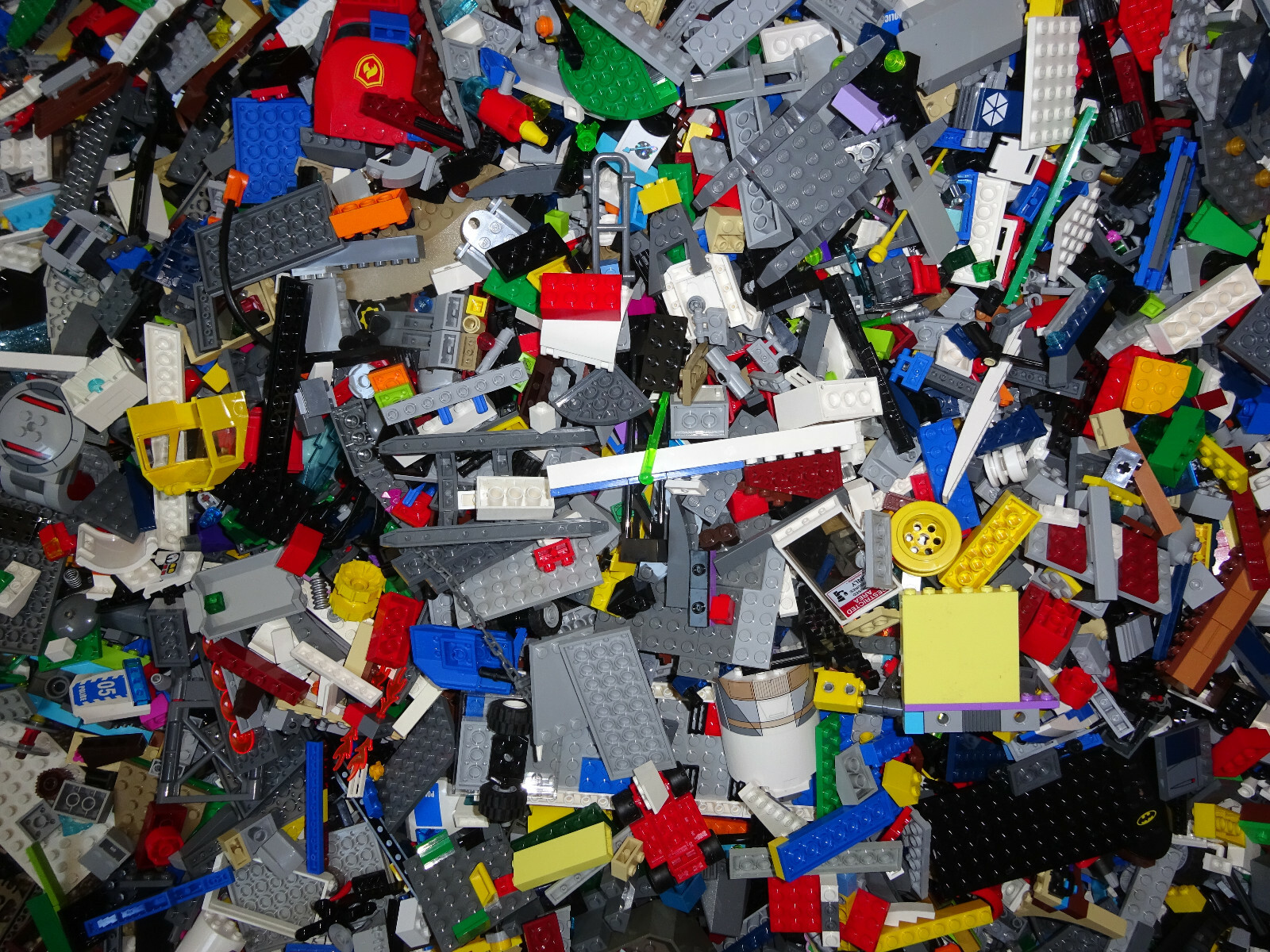 Bulk LEGO LOT! 4 pound box of Bricks, parts, Pieces, Tires, accessories & More