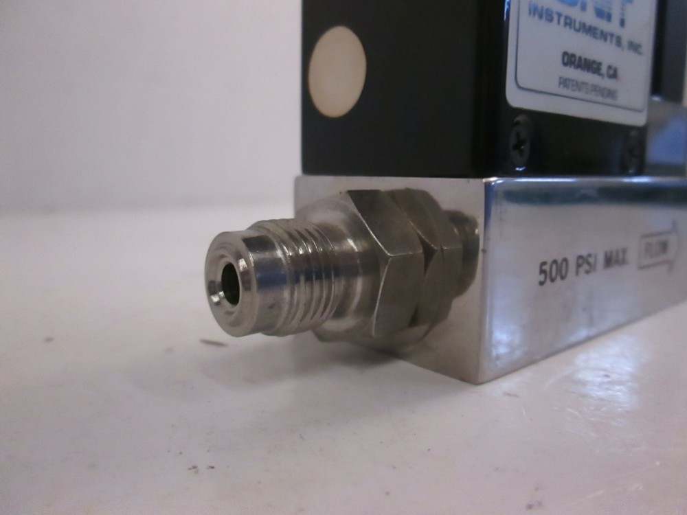 Unit UFC-1020A Mass Flow Controller MFC, O2, 1 SLM