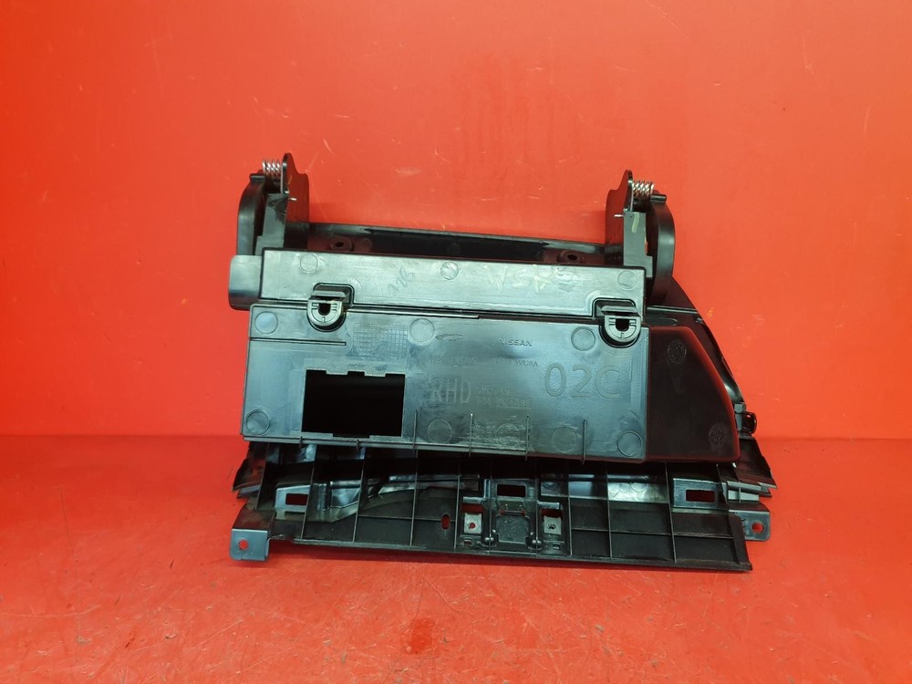 NISSAN NOTE GLOVEBOX 2014