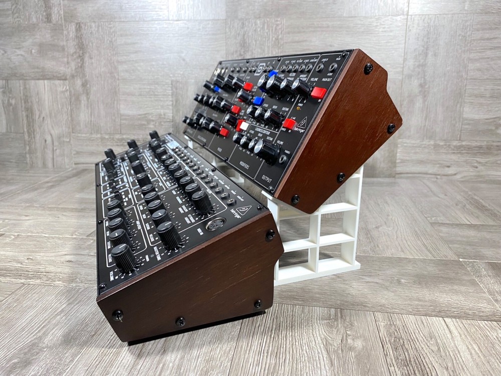 B-STOCK / Basic Stand for Behringer Model D / PRO 1 / Neutron / K2 / WASP / CAT