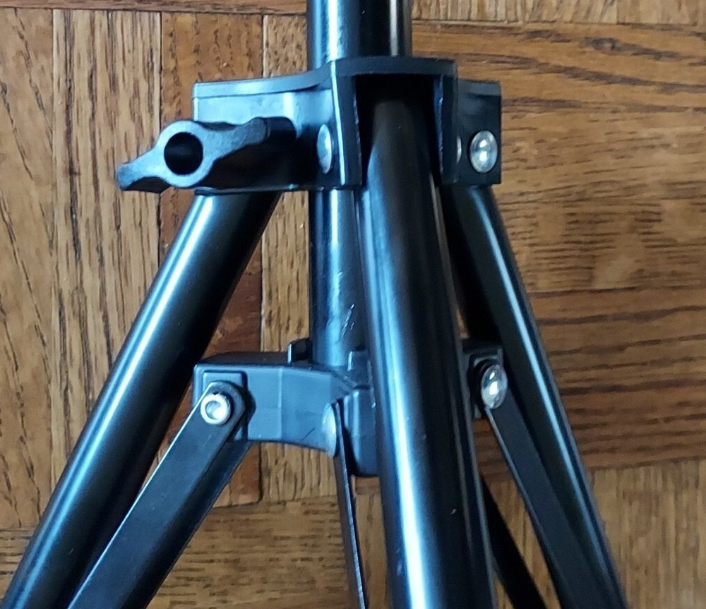 FOCAL Medium Duty Tripod With Mount Shoe