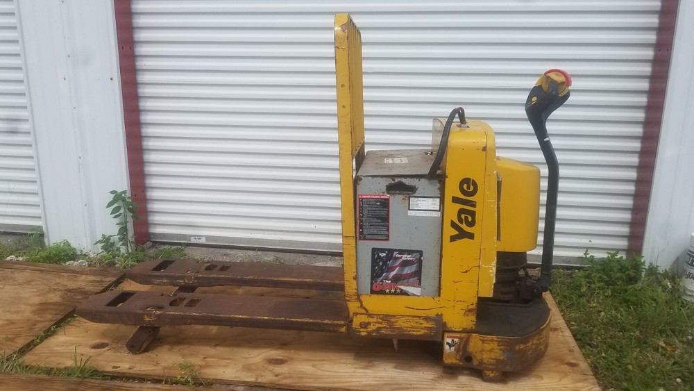 Yale MPW060 Electric Pallet Jack