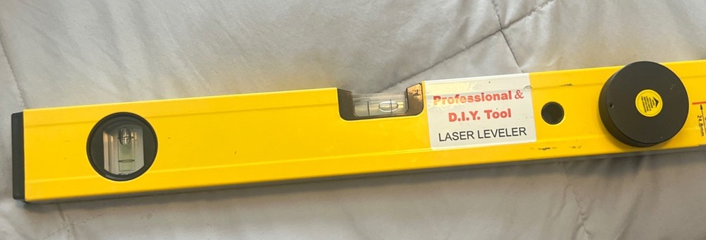 Professional And DIY Laser Level 16” With Case G