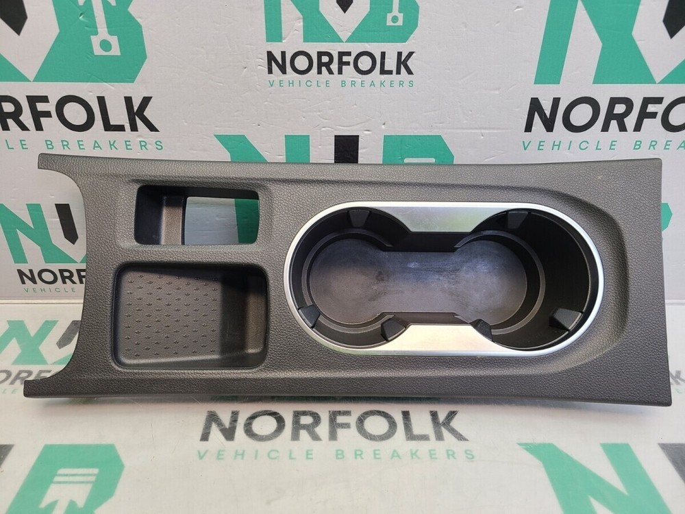 Renault Captur 2 Centre Cup Holders Front