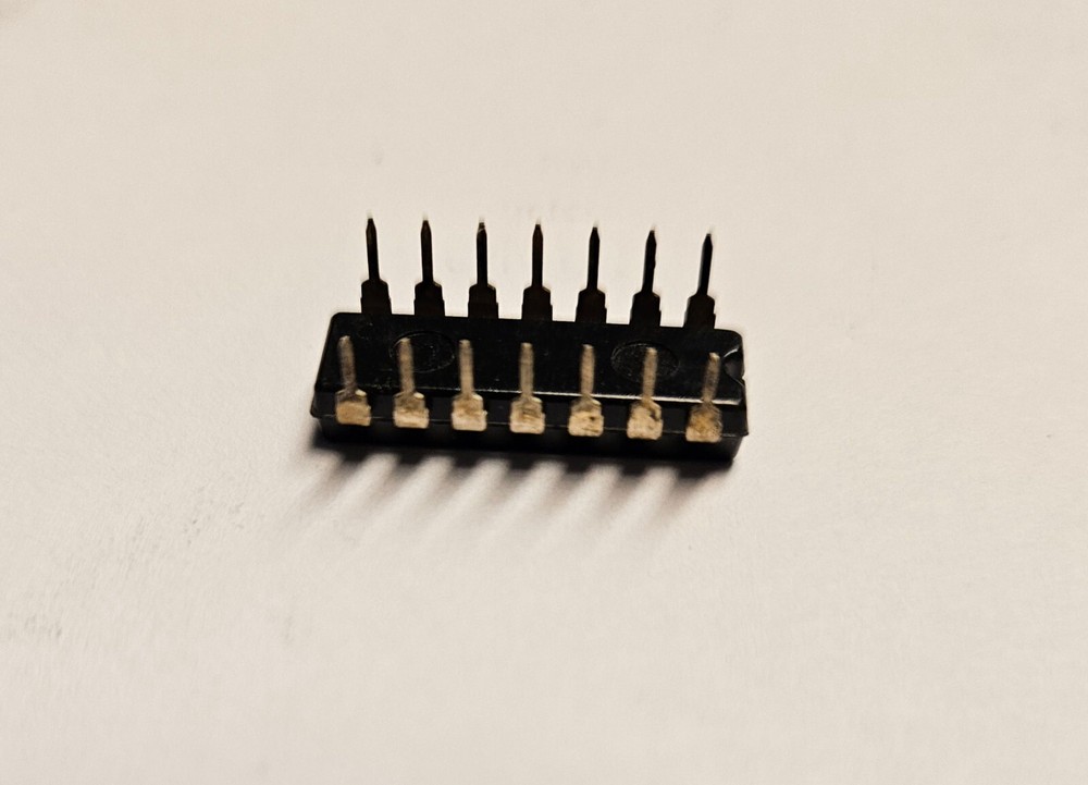 Hitachi Original IC HA1156-6A NEW