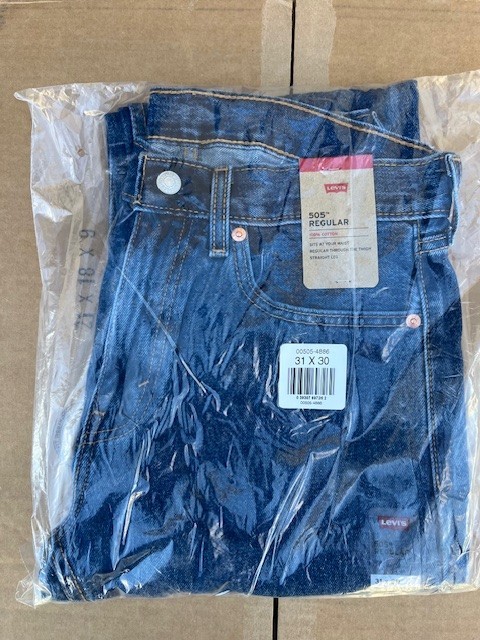 Levi Men's 505 31W X 30L Regular Fit Jeans, Dark Stonewash, NEW SEALED !
