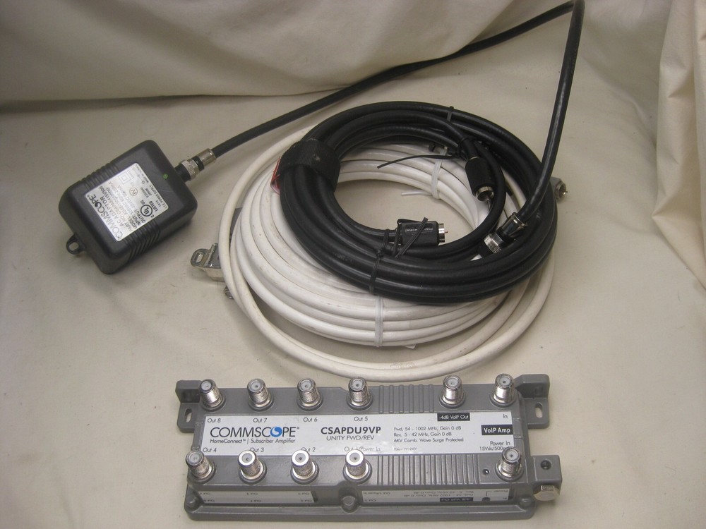 COMMSCOPE CSAPDU9VP amplifier  w/ power supply + cables cable