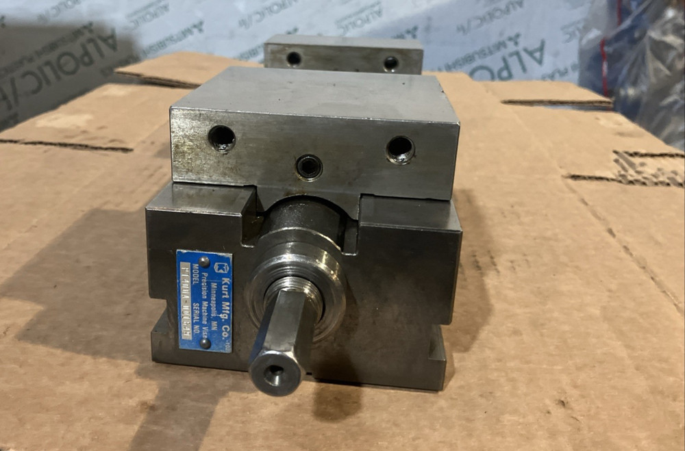 KURT 4" PULL-TYPE II CNC MACHINE VISE #PT400A