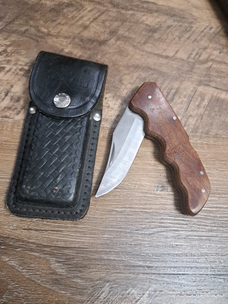 Vtg. Nighthawk V Monogrammed Folding Knife