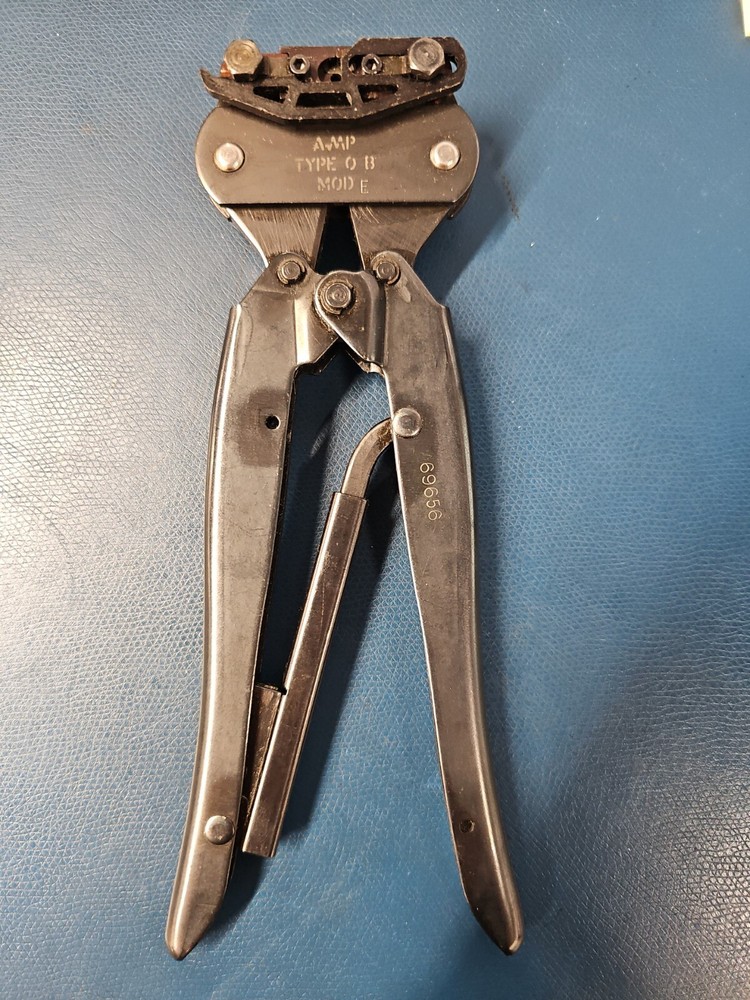 AMP 69656 -E TYPE OB USED HAND CRIMP TOOL FREE SHIPPING