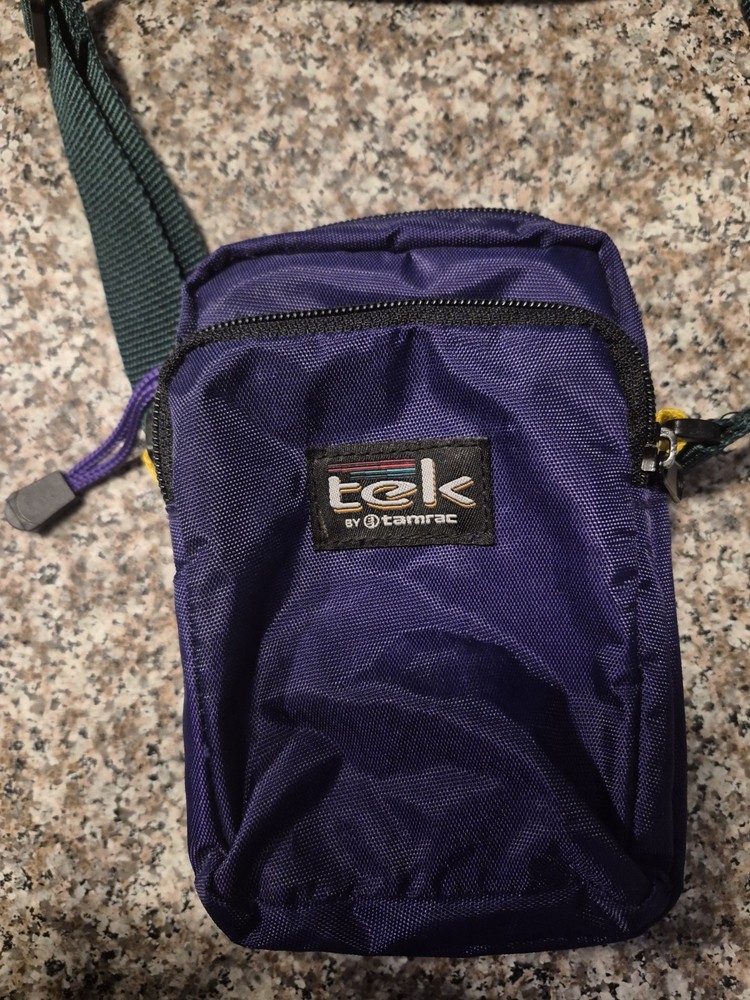 Tamrac Tek Padded Compact Camera Case Nylon Purple With Strap
