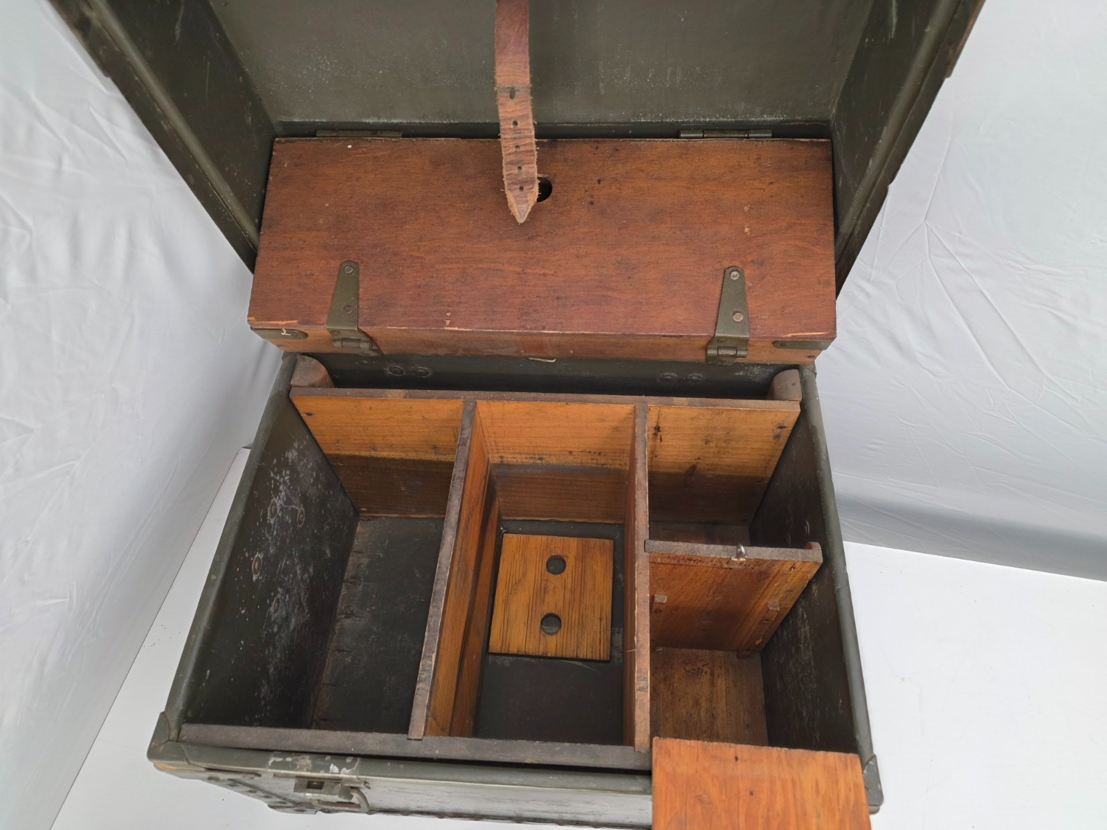 Vintage US Army Officers Mess Kit - Korean War Era 1950s