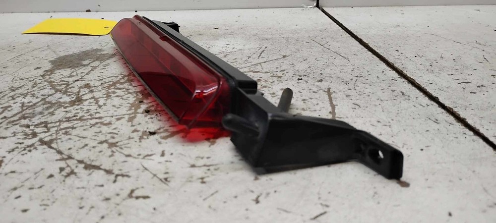 08 Chevy Equinox 3rd Brake Light 08