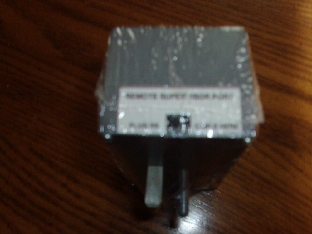 Leviton 120 volt Transient Voltage Surge Suppressor 2120-M