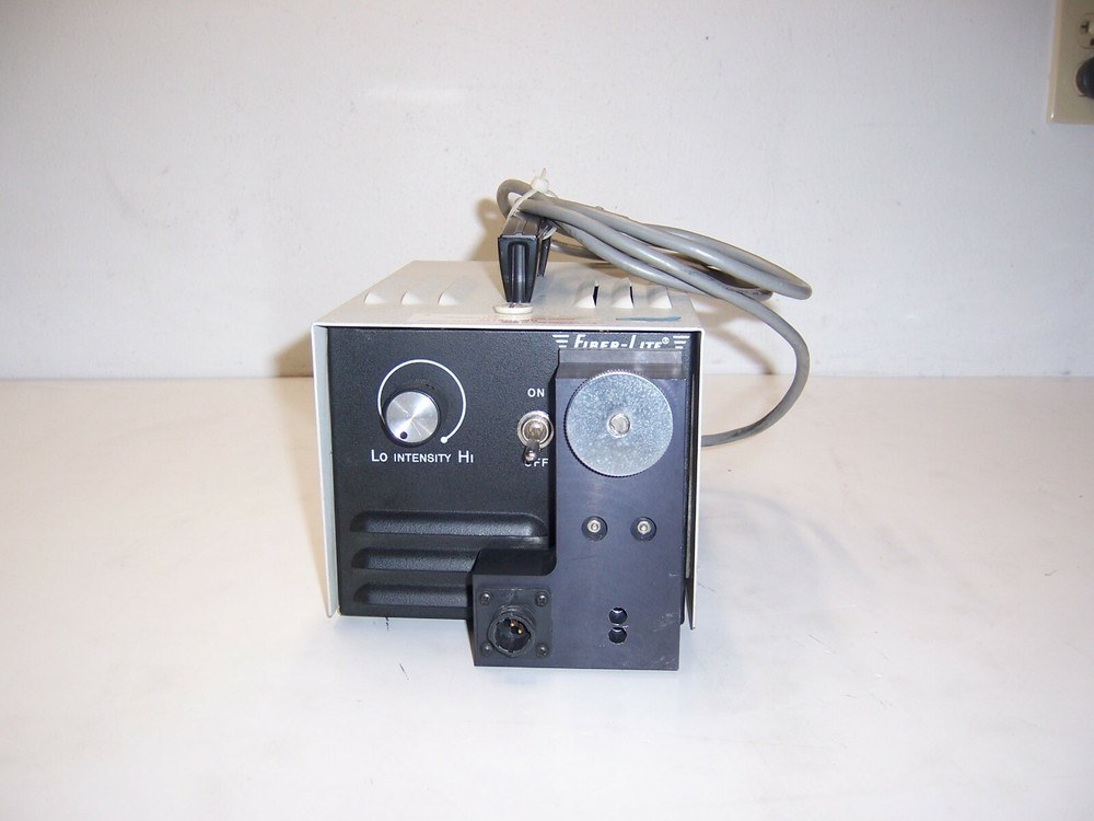 Dolan Jenner Model 180 Fiber Light Illuminator 200W Loc N3
