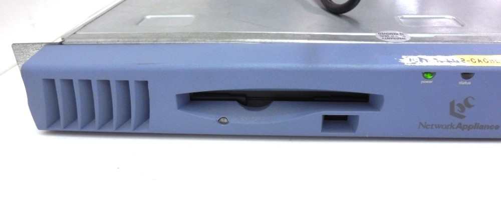 NETWORK APPLIANCE NETCACHE NETAPP SYSTEM, INTERNAL DISK ARRAY, C1100, 9GB, 256MB