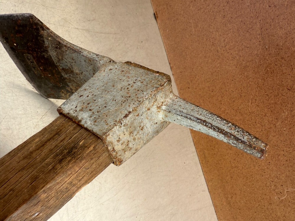 VTG TRUE Plumb FLINT EDGE CARPENTER SHIPWRIGHT LOG CABIN BUILDER POLL PEG ADZE