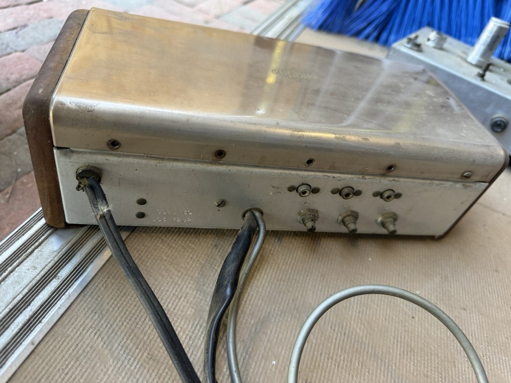 1 Brook 12A3 Preamp-tube preamp 1948