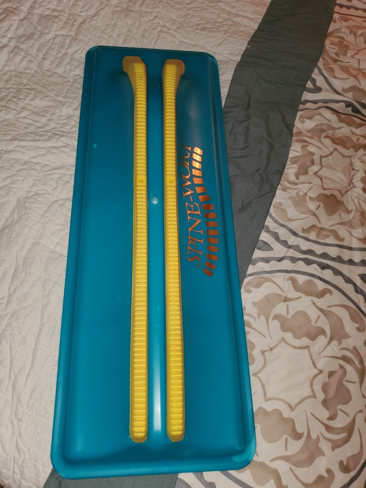 Spine-Worx Orthopedic Back Alignment Device Used Blue/Yellow