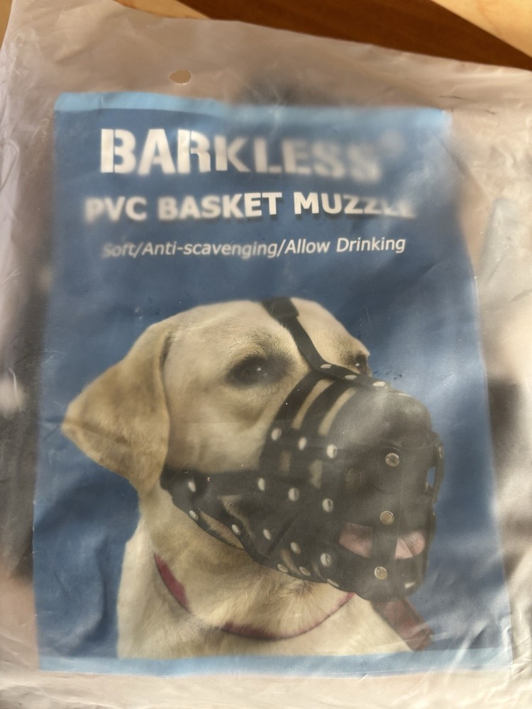 BARKLESS Dog studded Muzzle, Soft PVC Basket Muzzle for Medium sized Dogs NEW