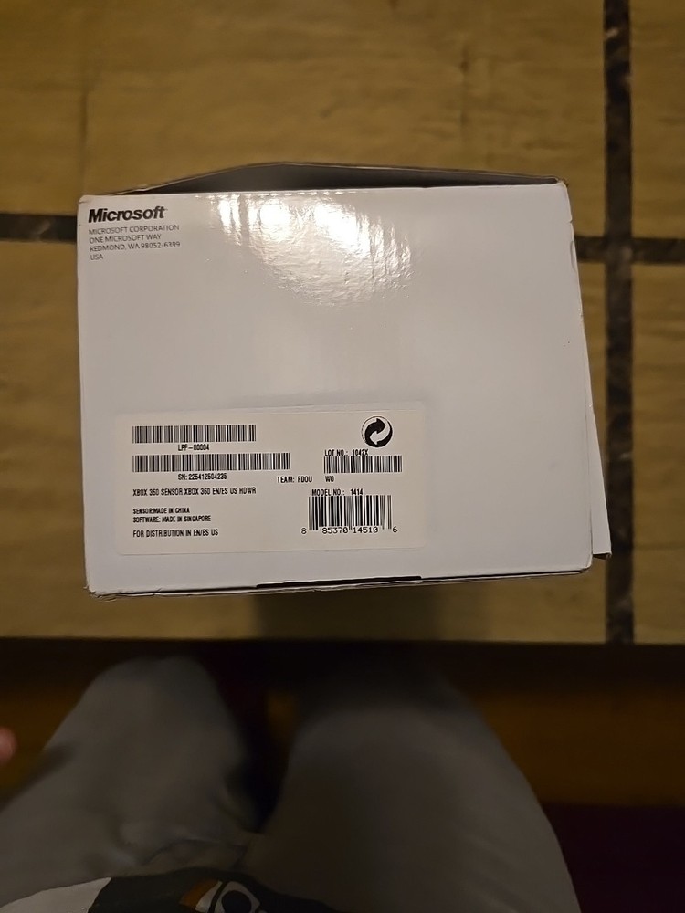 Microsoft LPF-00004 Motion Sensing Gaming Controller For Xbox 360