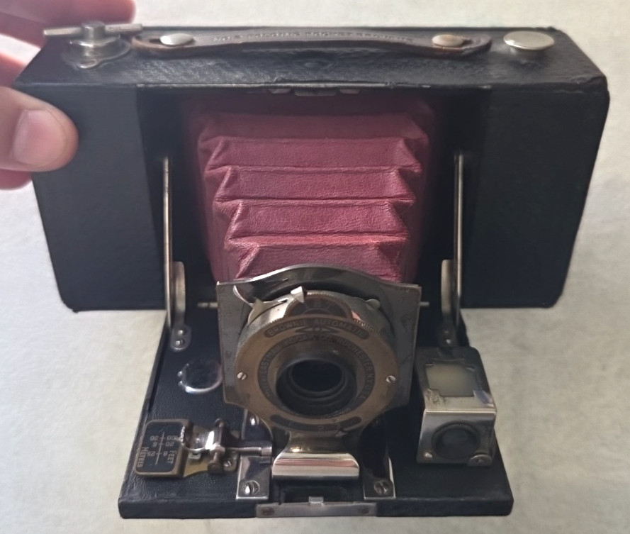 * 1907 Kodak No.2 Folding Pocket Brownie Model B Camera 120 Burgundy Red Bellows