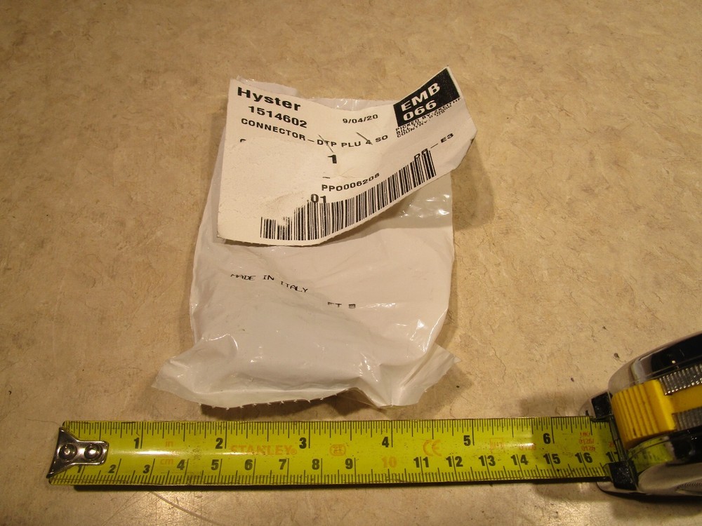 HYSTER 1514602 CONNECTOR, T0382