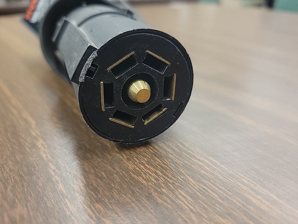 CURT s05157x-rc Mobile Electric Trailer Brake Controller with Bluetooth-Enabled