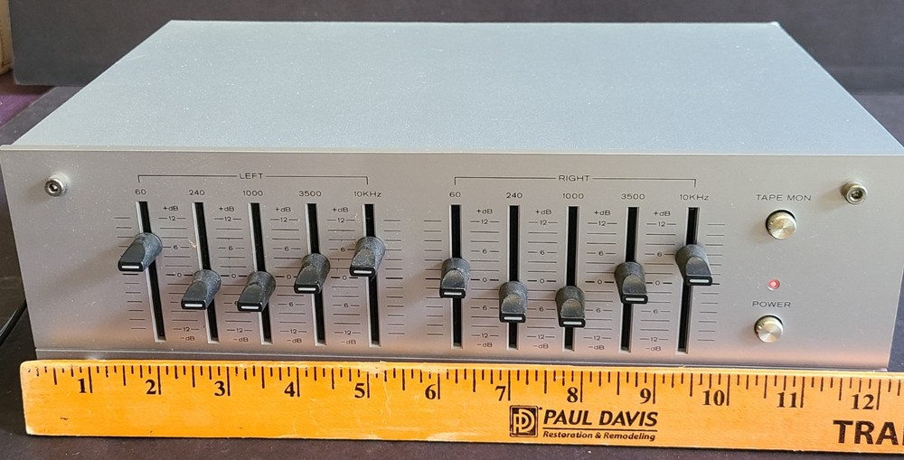 BSR EQ-I Stereo Frequency Equalizer Turns On Vintage