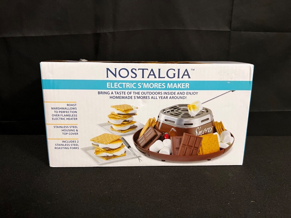 NEW Nostalgia Electric S'Mores Maker