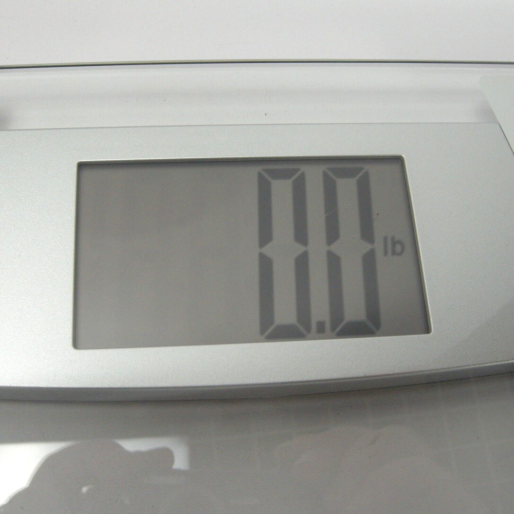 InstaTrack Digital Scale in Silver, Glass 12" x 12" Platform - LN