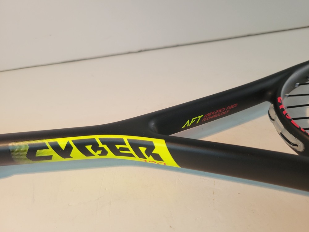 Head Cyber Pro Squash Racket