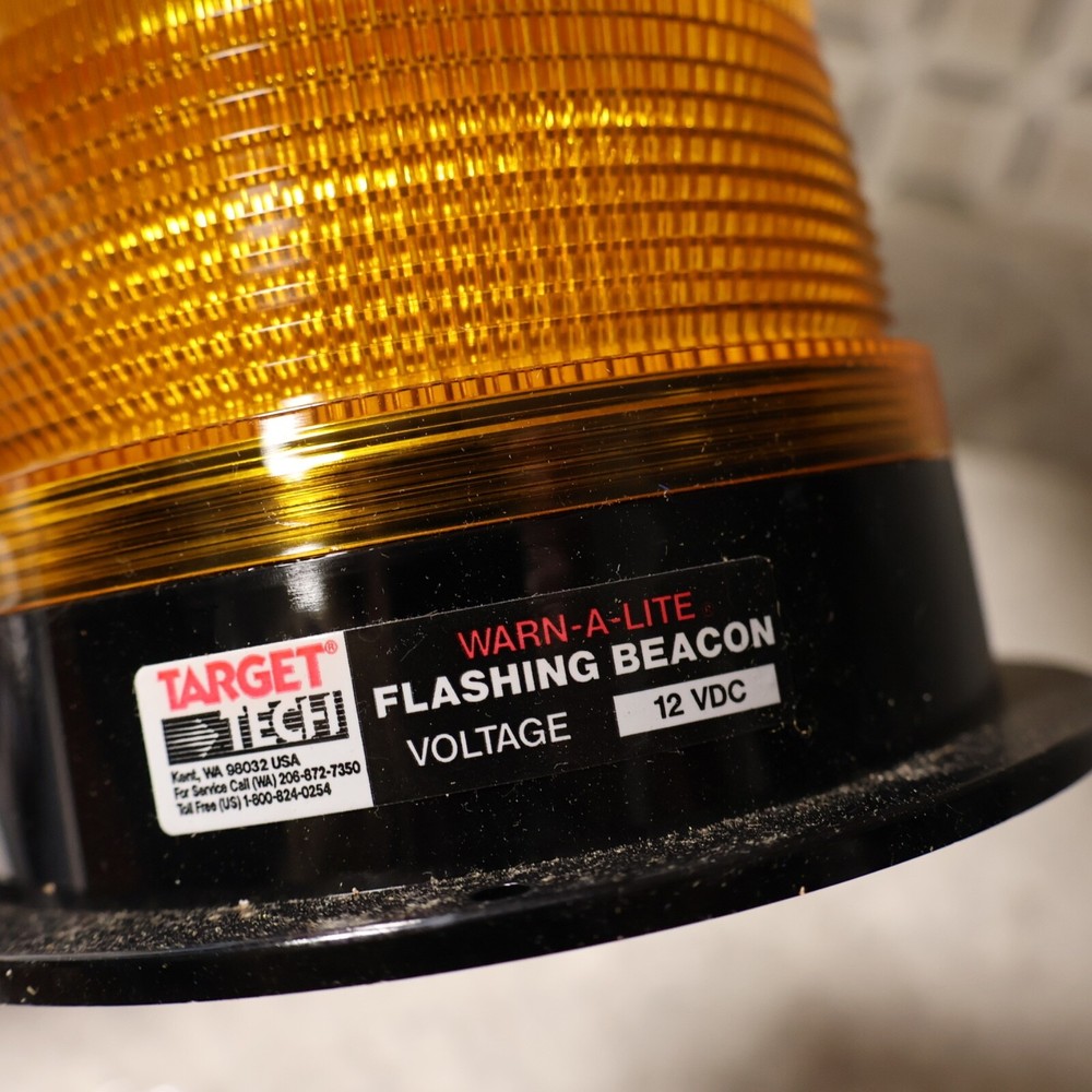 New Target Tech 12-VDC Amber Flashing Beacon Strobe Light 212426-02