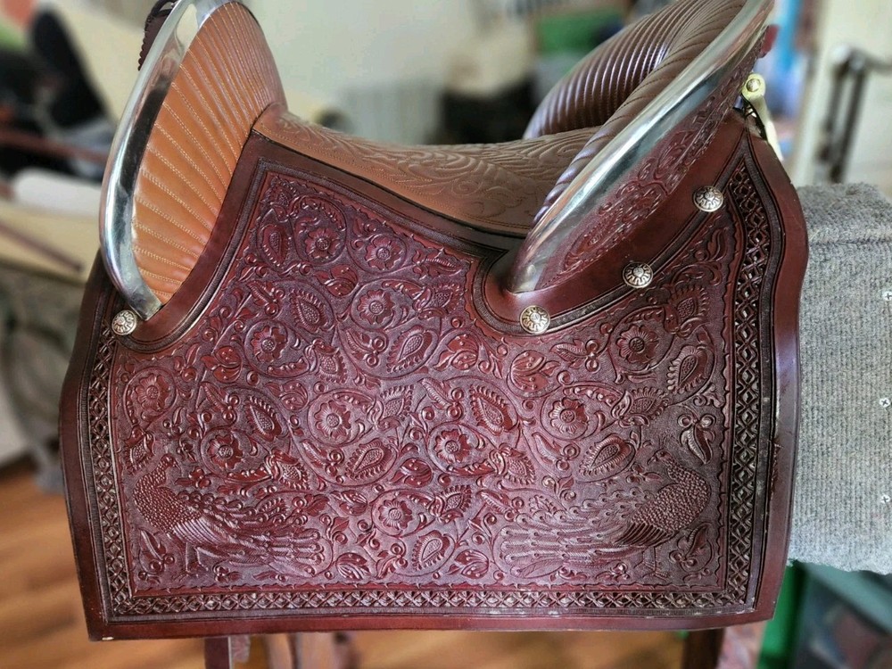Peruvian Show Saddle