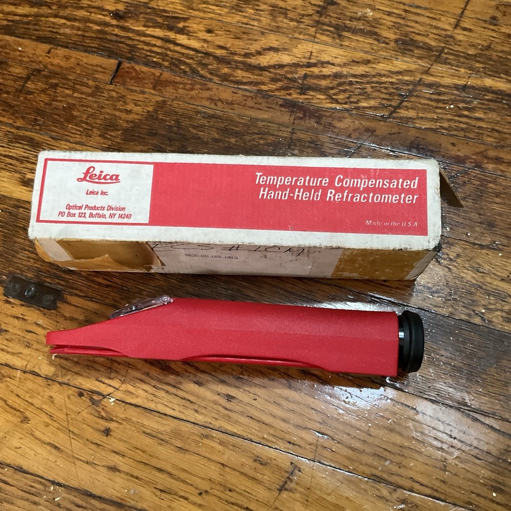 temperature compensated handheld refractometer