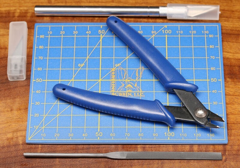 CUTTING BOARD w TOOL SET Hareline Dubbin' Fly Tying Tool