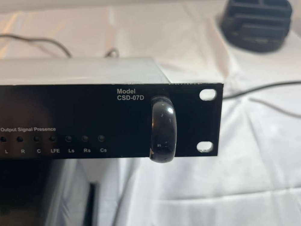SRS Circle Surround CSD-07D Digital Circle Surround Decoder Working