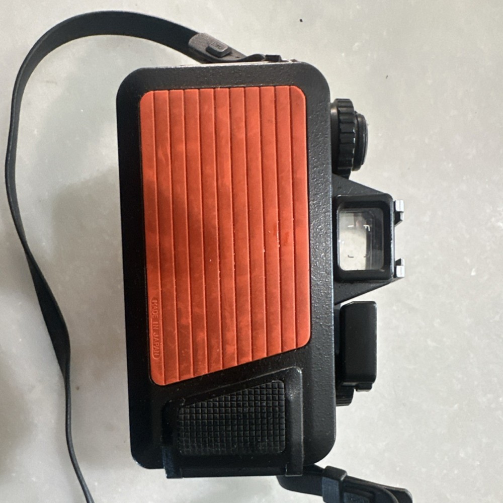 Nikon Nikonos V Underwater Camera Orange/Black