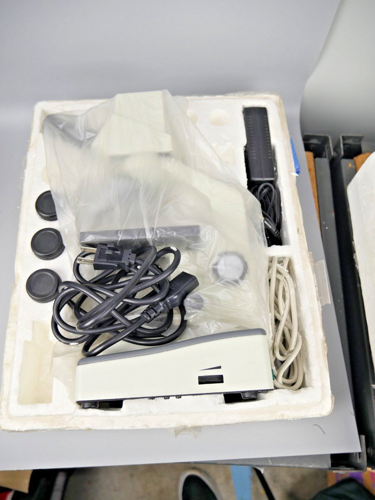 Boreal Digital Microscope 57900-01 with 3 Objective Lenses USB Scope