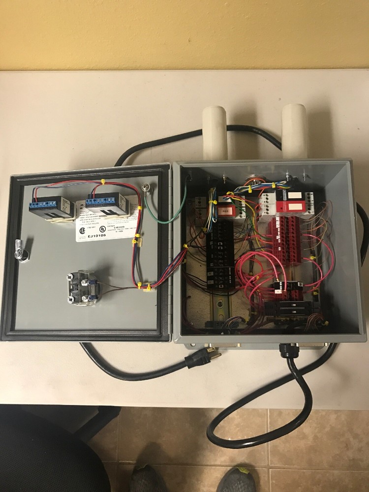 NEW, (2) DANAHAR CONTROLS VEEDER ROOT TOTALIZER DIGITAL COUNTER C3420474