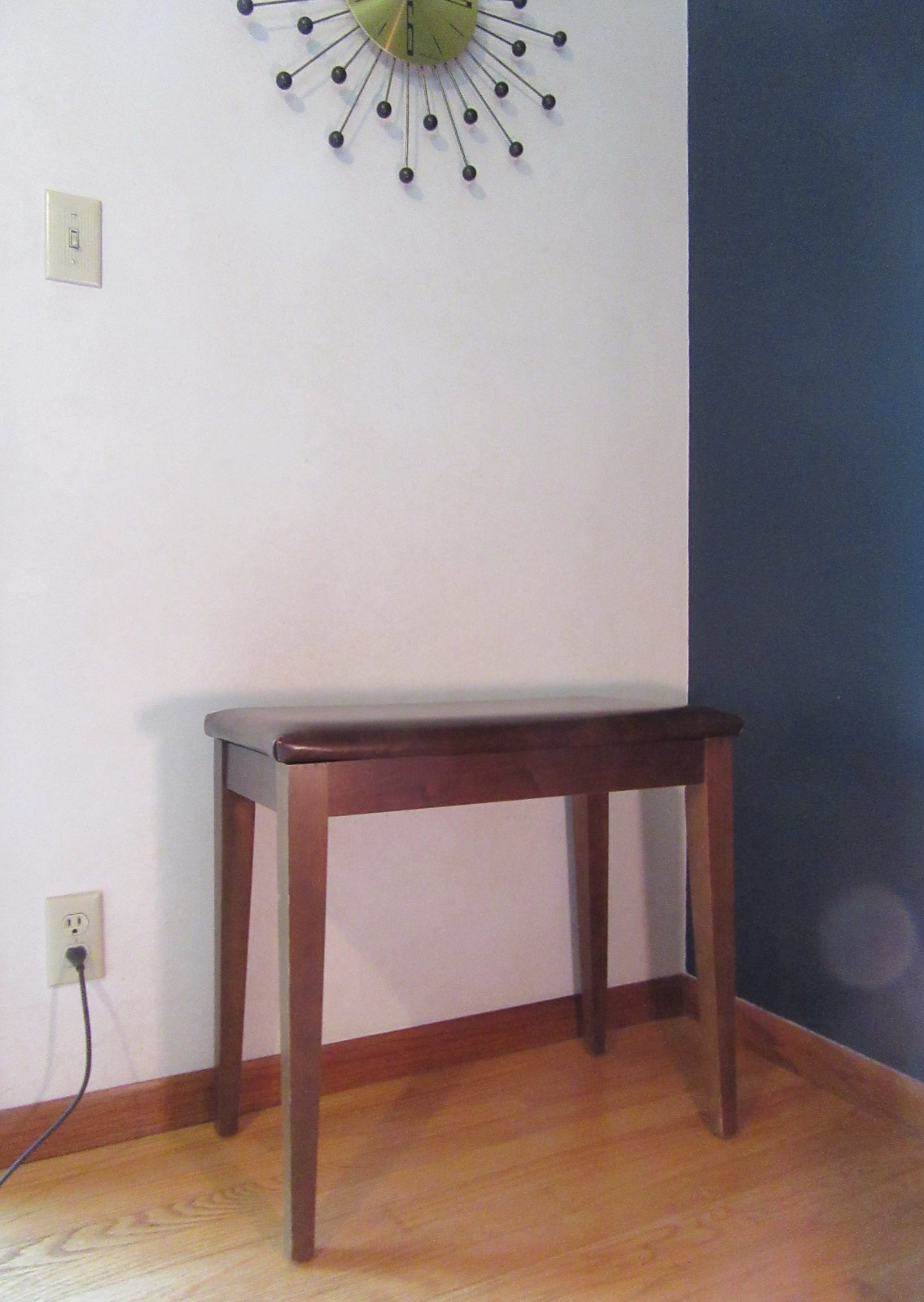 Vintage Kimball Organ Bench w Hinged Seat for Music Books, use for a Piano Seat