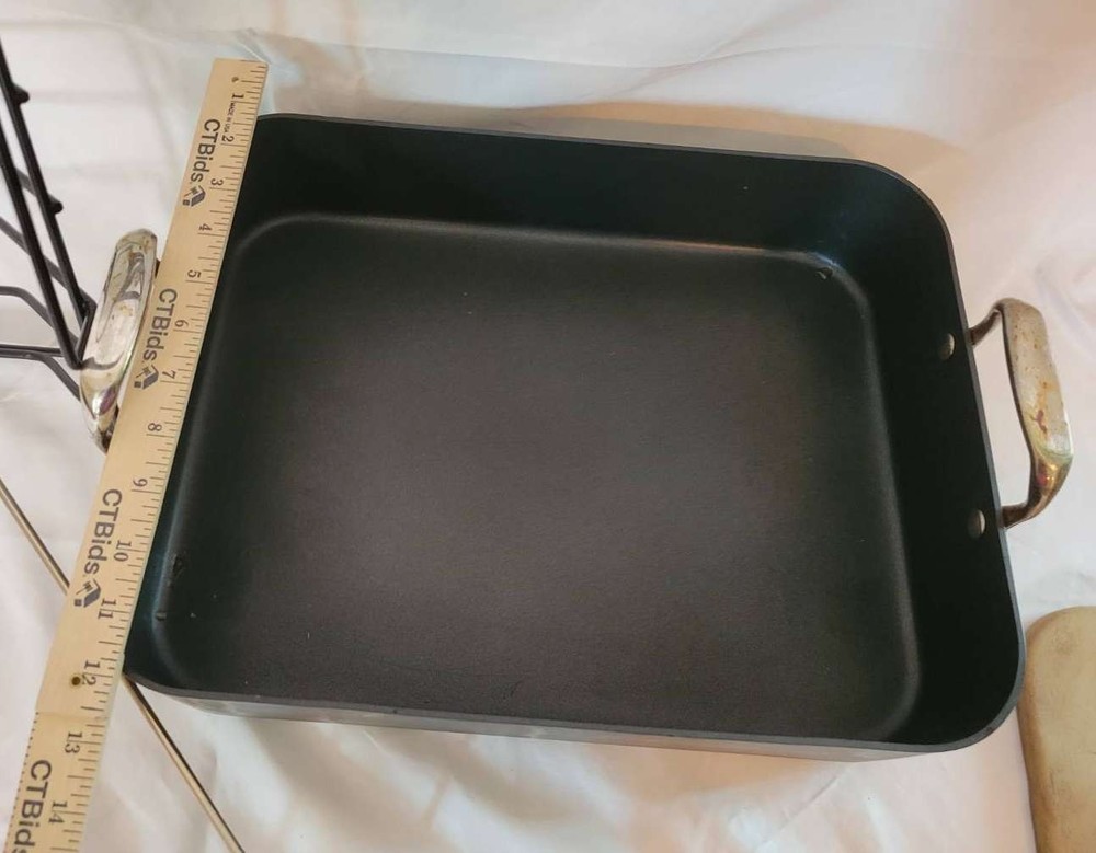 Large Rectangular Roasting Pan with Rack -no lid