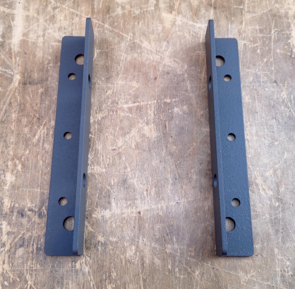 CORRECT Gray Rack Ears for E-mu Emax Rack with the CORRECT Screws