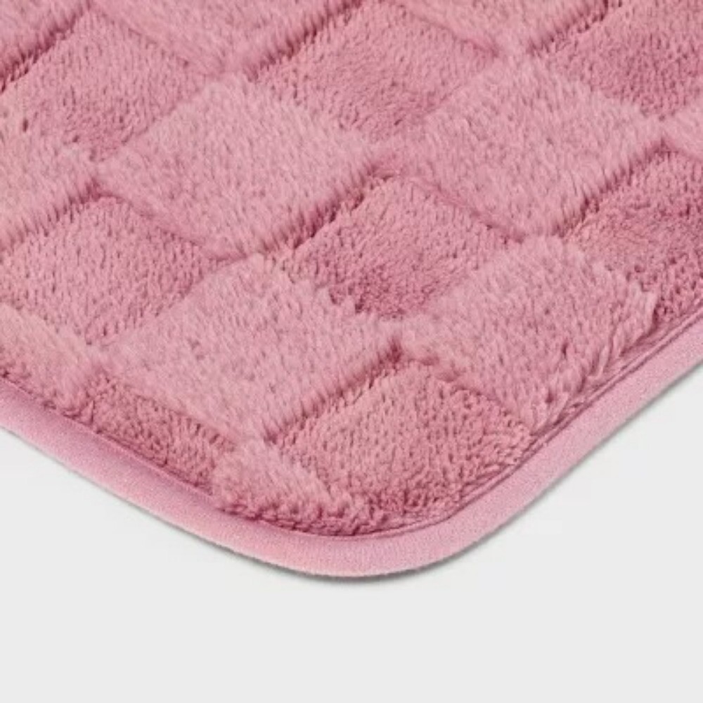 20"x30" Everyday Checked Cushion Bath Rug