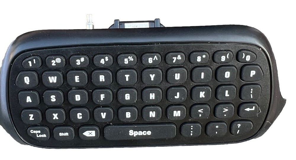 Wireless Keyboard (Microsoft Xbox One Controller) ChatPad TYX-587 NWB